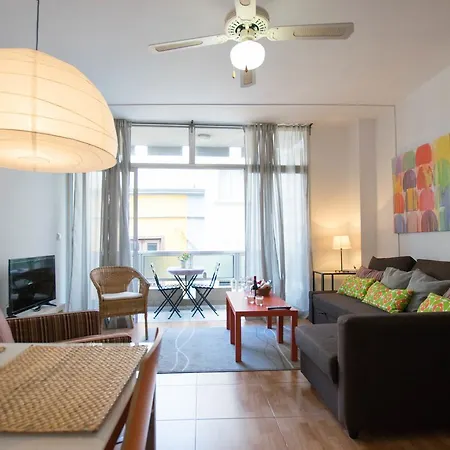 Modern In City Center Apartment